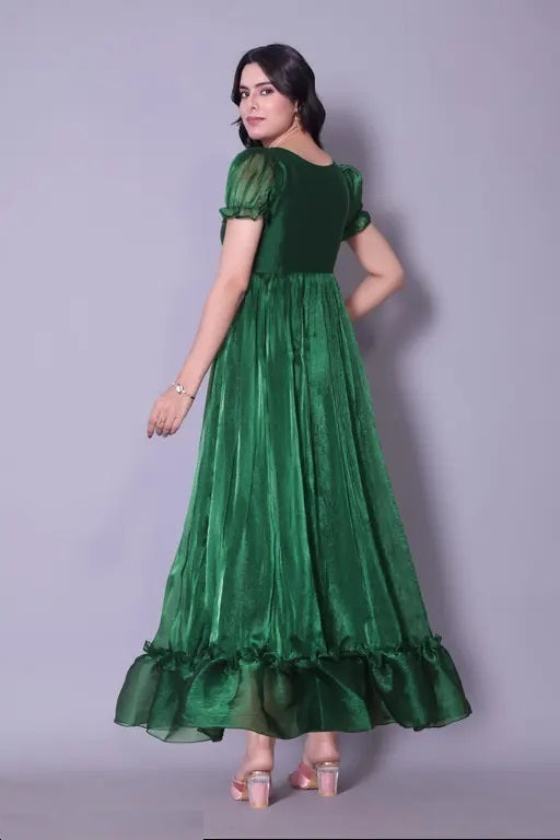 Women's Green Silk Fit & Flare Dress – Below Knee